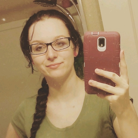 Meet your Posher, Katlyn - Picture 1 of 1